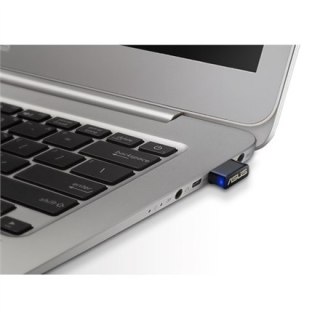 Asus | Karta sieciowa | IEEE 802.11b | IEEE 802.11a | IEEE 802.11g | IEEE 802.11n | IEEE 802.11ac | USB 2.0